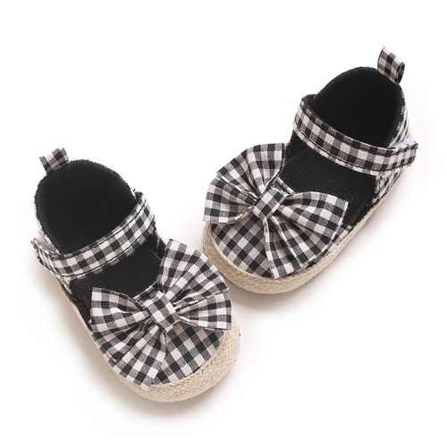 Spring and summer 0-1 year old female baby princess shoes black and white checkered breathable and comfortable soft sole anti slip learning single shoe