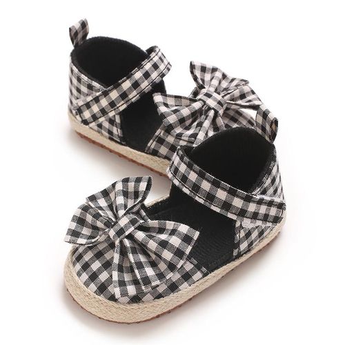 Spring and summer 0-1 year old female baby princess shoes black and white checkered breathable and comfortable soft sole anti slip learning single shoe