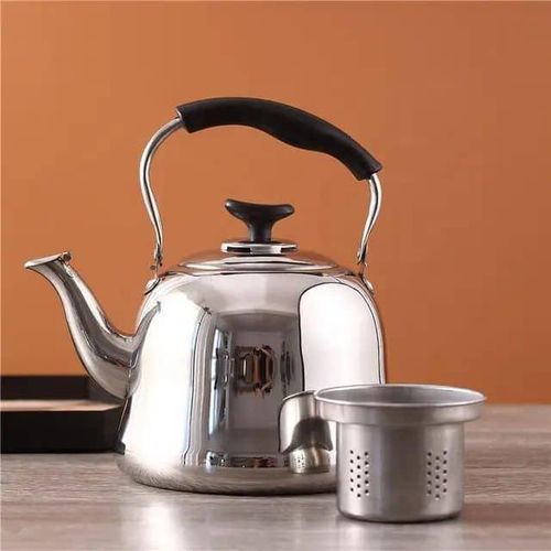 Whistling Kettle Strong and Heavy 6L