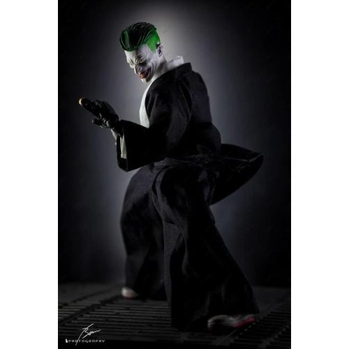 4pcs Set 1/12 Scale Japanese Clown Samurai Kimono Clothes Set Robe Shirt Pants Scarf For 6
