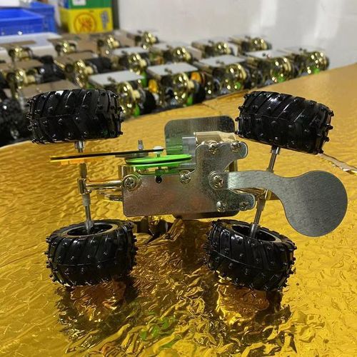 Stirling Engine Car, Lamp Heating, Sustainable Rotation, Moving, Good-looking Metal, Cool and Fun Scientific Physics Toy