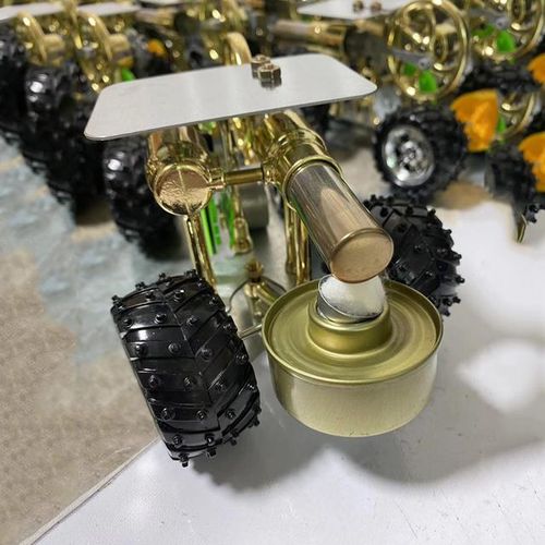 Stirling Engine Car, Lamp Heating, Sustainable Rotation, Moving, Good-looking Metal, Cool and Fun Scientific Physics Toy