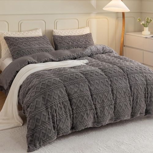 3 Pieces Shaggy Bedding Set Includes 1 Faux Fur Duvet Cover + 2 Fur Pillowcases Grey