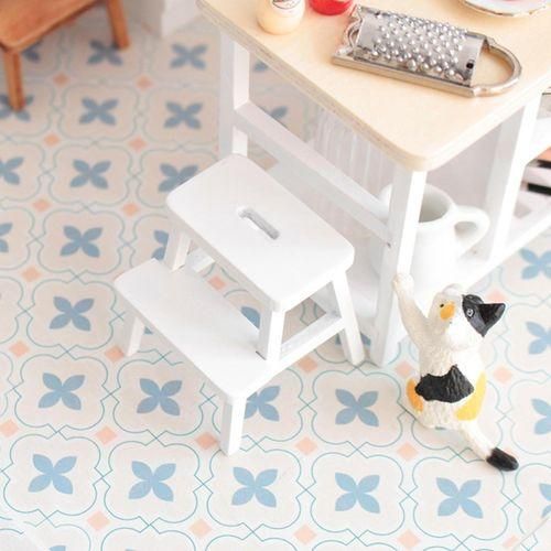 112 Miniature Step Stool Wooden Footstool White
