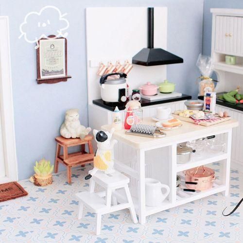 112 Miniature Step Stool Wooden Footstool White