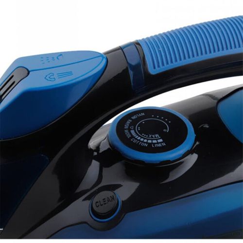 Steam Iron With Ceramic Soleplate-Multicolor