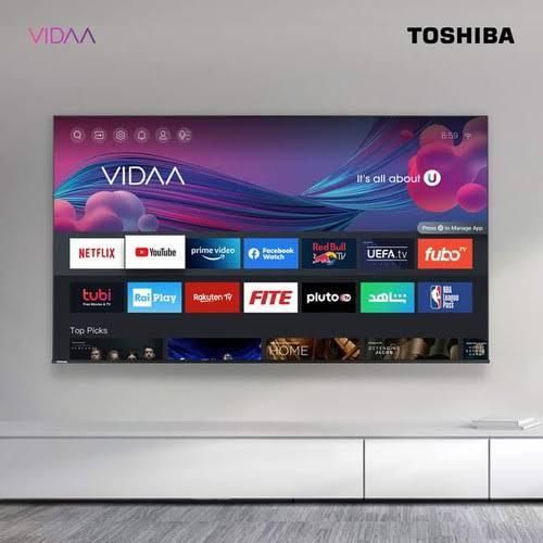 4Smarts Hisense/Toshiba  32 inch Smart tv For yowith inbuilt free to air decoder _ Black