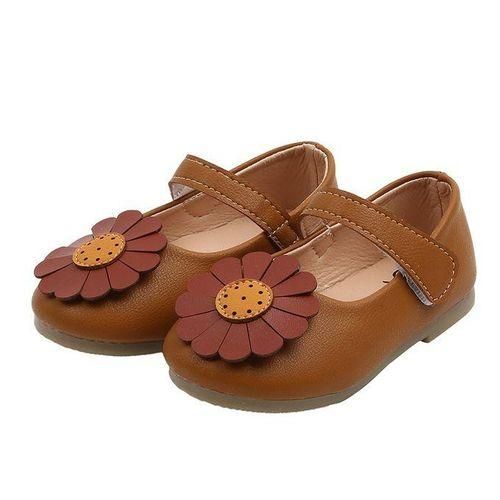 Leather Shoes With Formal Flowers For