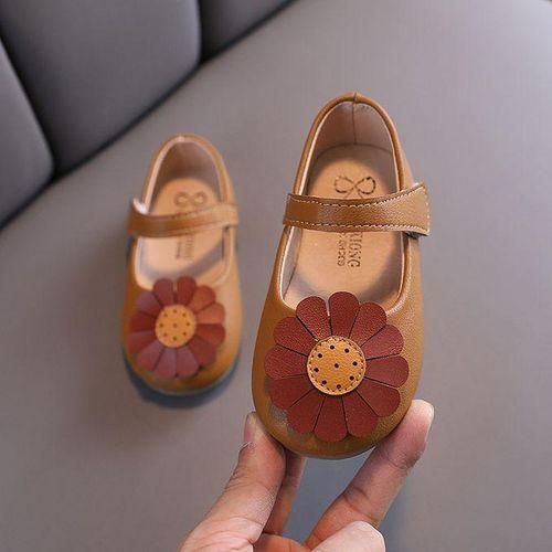 Leather Shoes With Formal Flowers For