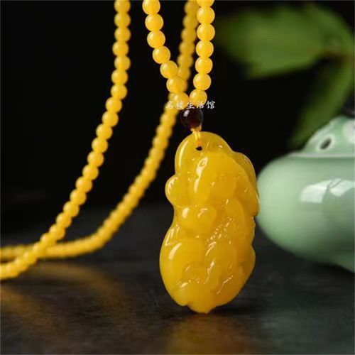 Jade Lucky Charms Men's And Women's Necklaces Natural Hand-carved Jewelry Pendant Gifts