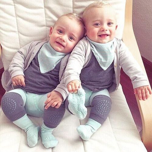 One Pair Anti-slip Children Baby Crawling Walking Knee Guard Elbow Guard Protecting Pads(Light Grey) NO5124