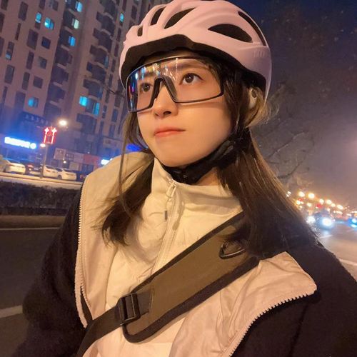 European and American Outdoor Sports Riding Silver Glasses Mountaineering Night Riding Sunglasses One-Piece Eye Protection Bicycle Glass Sunglasses Men and Women
