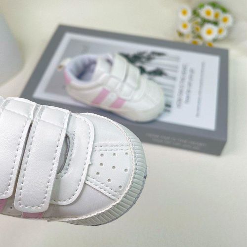 Fashionable Leather Casual Sneakers Newborn Soft Soled Comfortable Walking Shoes