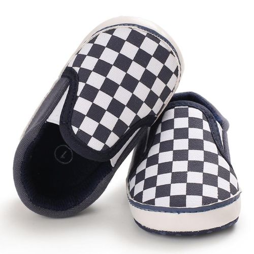 Spring And Autumn Period 0-1 Year Old Newborn Baby Shoes Canvas Bean Shoes Soft Soled Anti Slip And Wear Resistant Sneakers
